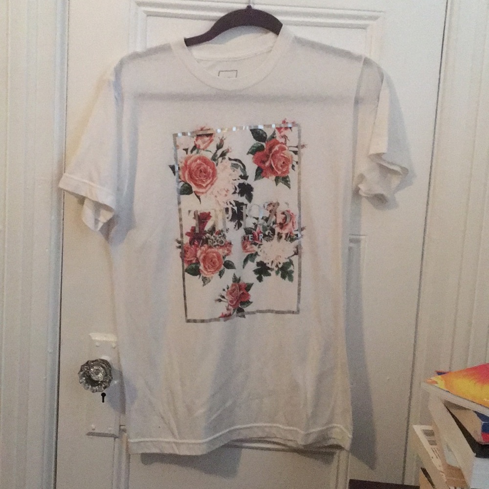 1975 robbers tee